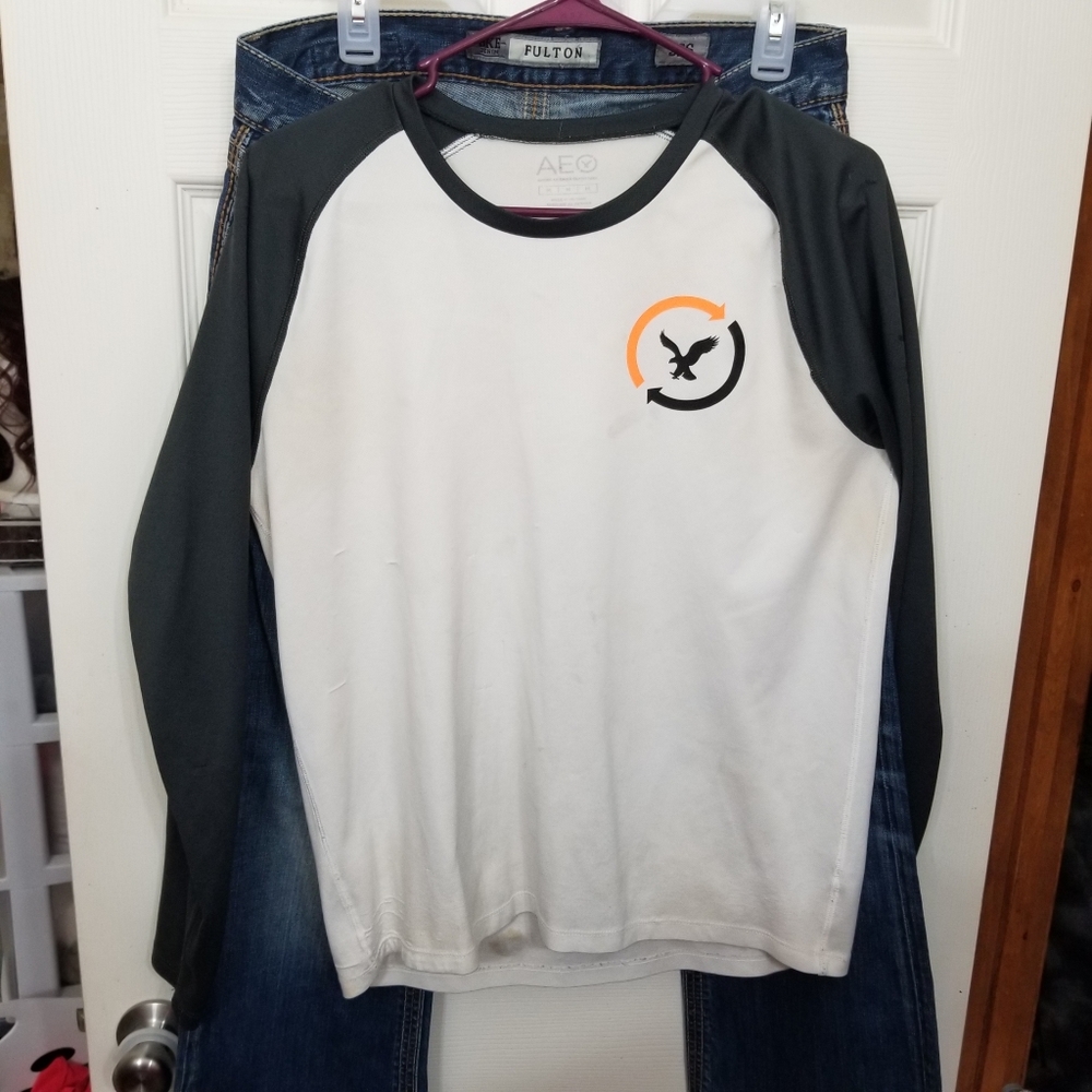 American Eagle long sleeve